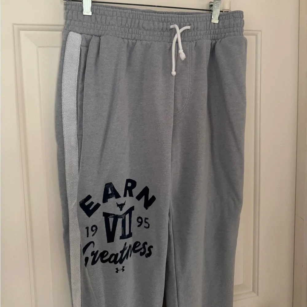 Under Armour Earn Greatness Gray Jogger Sweatpants